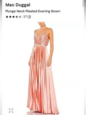 NWT Mac Duggal Metallic Pleated Plunge Gown in Rose